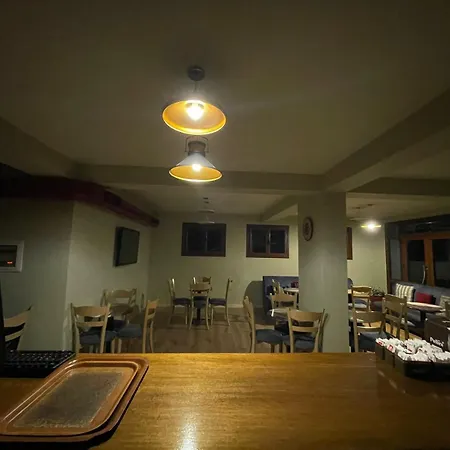Kocollari 酒店 Gjirokastër