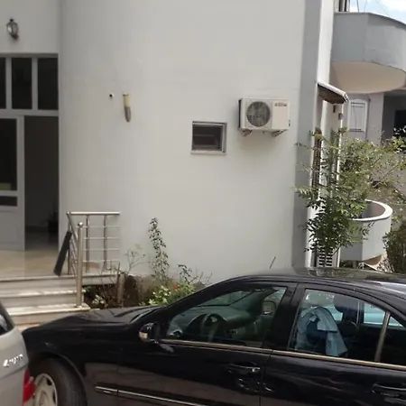 Hotel Kocollari 2*