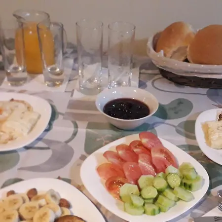 Kocollari Hotel 2*