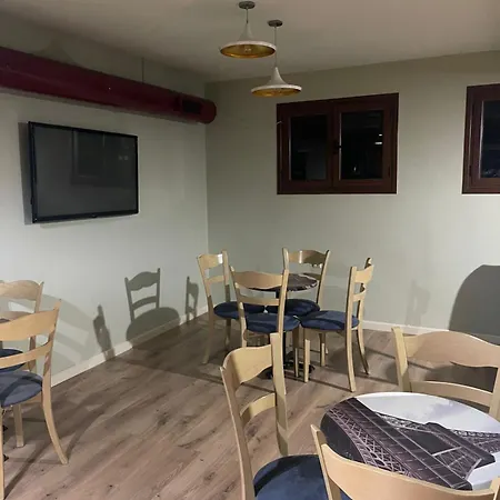 Kocollari מלון Gjirokastër